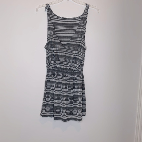 Becca by Rebecca Virtue CHARCOAL Metallic Shimmer Plunge Cover-up Dress Size M/L - Picture 3 of 8